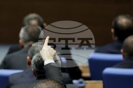 Народно събрание - първо заседание - избор на председател - балотаж