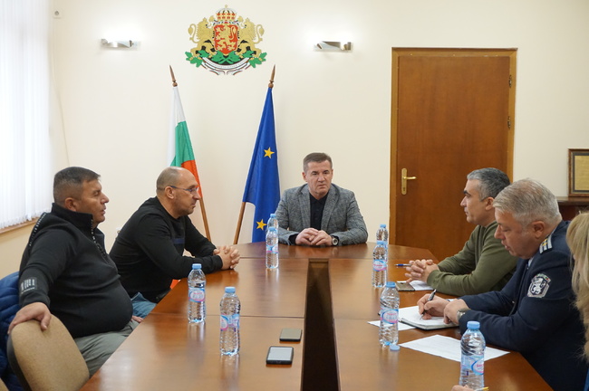 Регулация на кръстовище на пътя Хасково - Кърджали бе обсъдено в областната администрация в Хасково