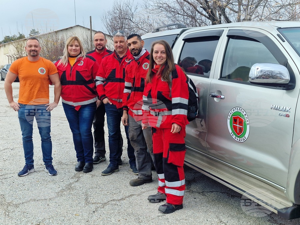 Доброволческата организация „Спасителен Клуб за бъдеще – Хасково“ получи високопроходим автомобил от местна фирма
