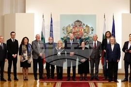 Президент - културни дейци - награждаване