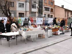 Хасково - ученици - благотворителност