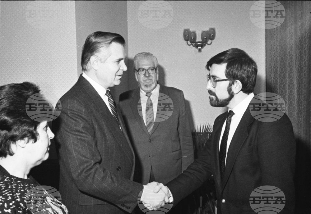 December 5, 1991: Bulgaria Recognizes Ukraine's Independence