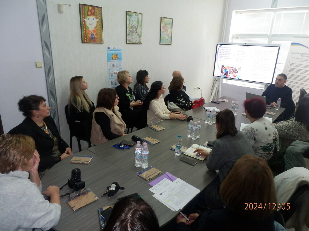 Предстоящите процедури по Програма „Образование“ представиха експерти на Областния информационен център в Търговище