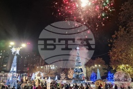 Свищов - коледна елха - запалване на светлините