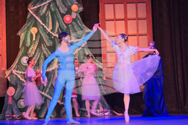 Крайморските общини в област Добрич запалиха коледните светлини