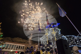 Крайморските общини в област Добрич запалиха коледните светлини