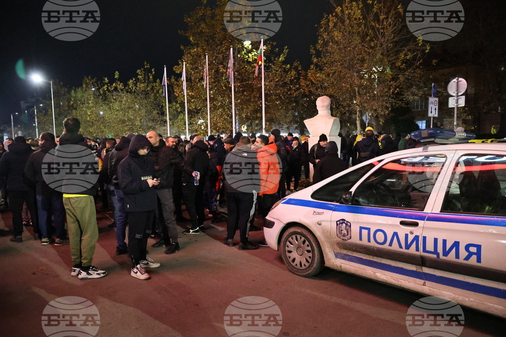 Пловдив - футбол - Ботев (Пловдив) - фенове - протест