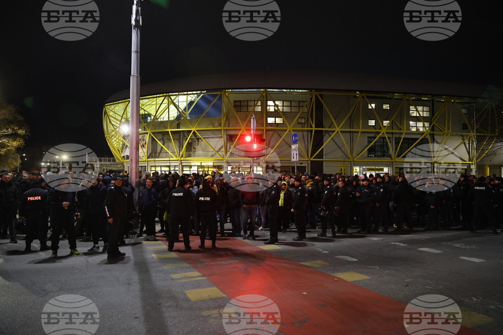 Пловдив - футбол - Ботев (Пловдив) - фенове - протест