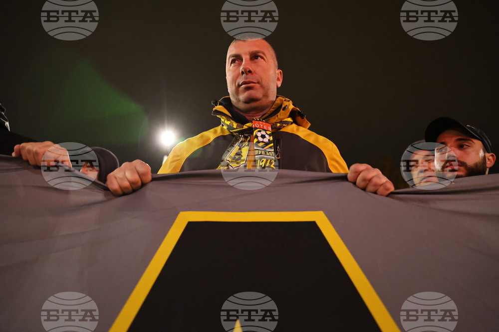 Пловдив - футбол - Ботев (Пловдив) - фенове - протест