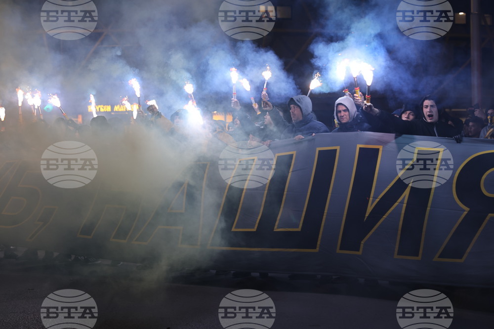 Пловдив - футбол - Ботев (Пловдив) - фенове - протест