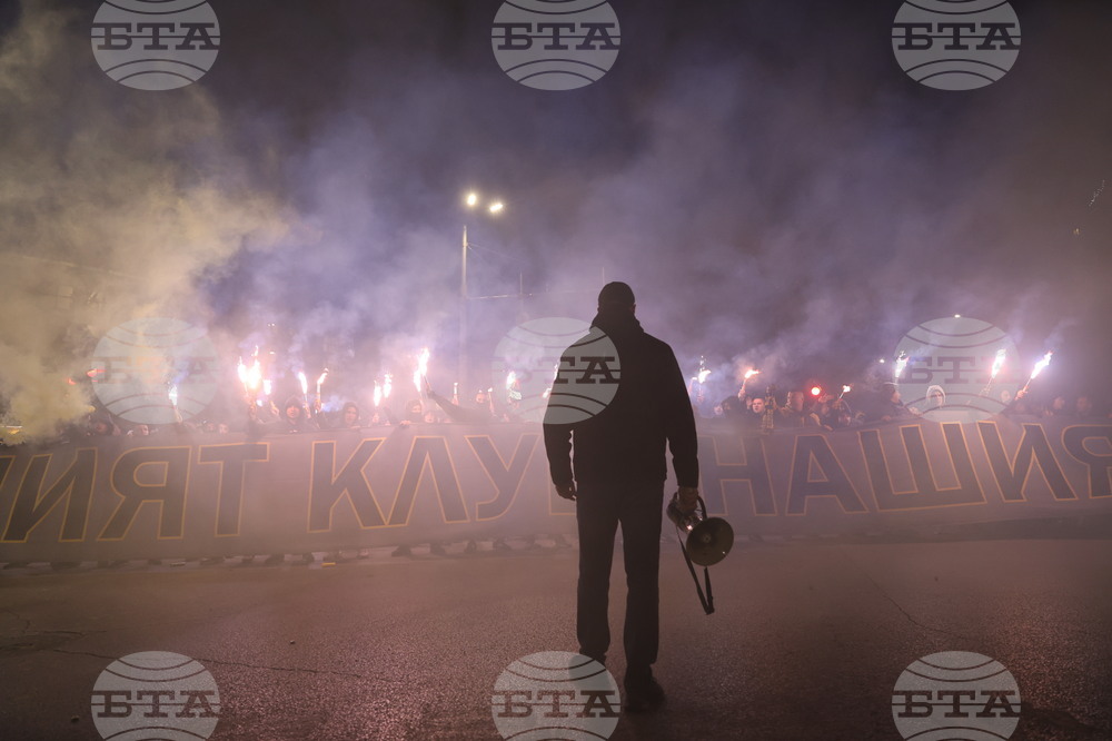 Пловдив - футбол - Ботев (Пловдив) - фенове - протест