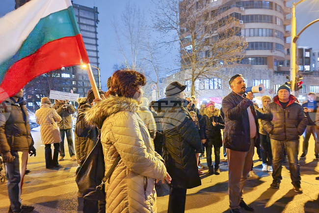 Метростанция „Жолио Кюри” - протест