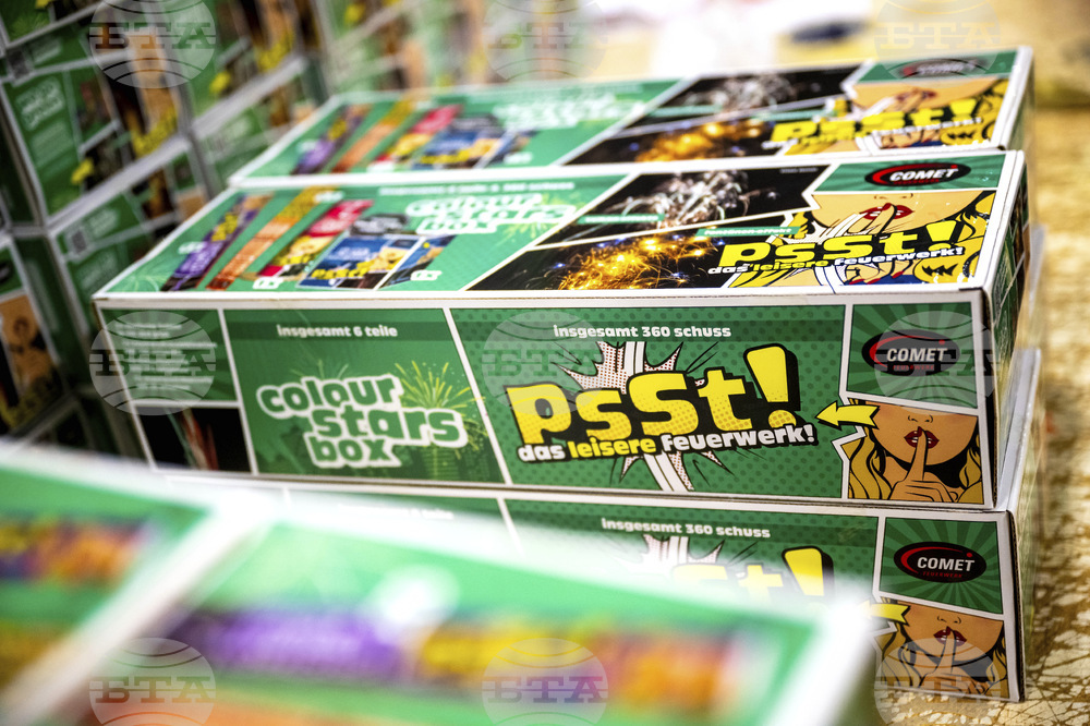 АНП: Повече от 13 000 килограма забранени фойерверки са били конфискувани от полицията в седмицата преди Коледа