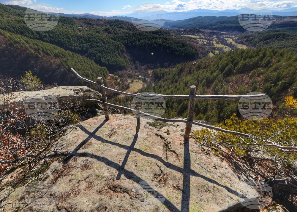 Good Mountain Hiking Conditions on Tuesday