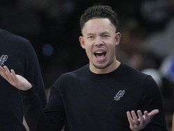 Bulls Spurs Basketball