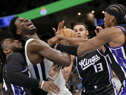 Kings Grizzlies Basketball