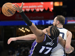 Kings Grizzlies Basketball