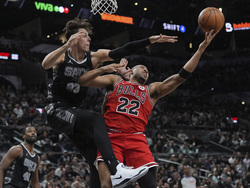 Bulls Spurs Basketball