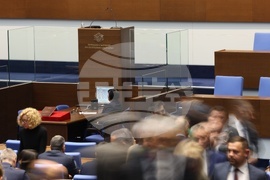 Парламент - първо заседание