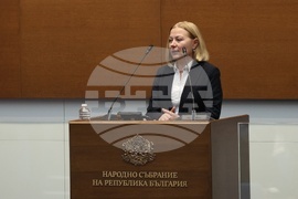 Парламент - първо заседание - Надежда Йорданова