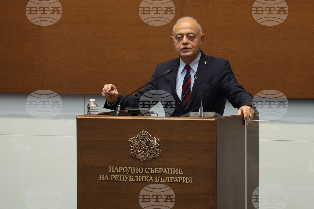 Парламент - първо заседание