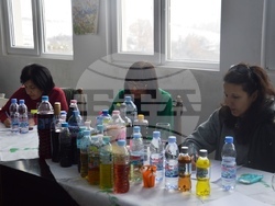 Снимка: Община Благоевград - Кметът на община Благоевград Илко Стоянов и кметът на Дъбрава Методи Стоянов короноваха Николай Стойнев за Цар на виното за 2023 г.