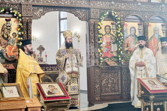 Бургас - Никулден - тържествена литургия