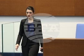 Парламент - първо заседание