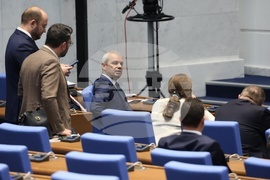 Парламент - първо заседание