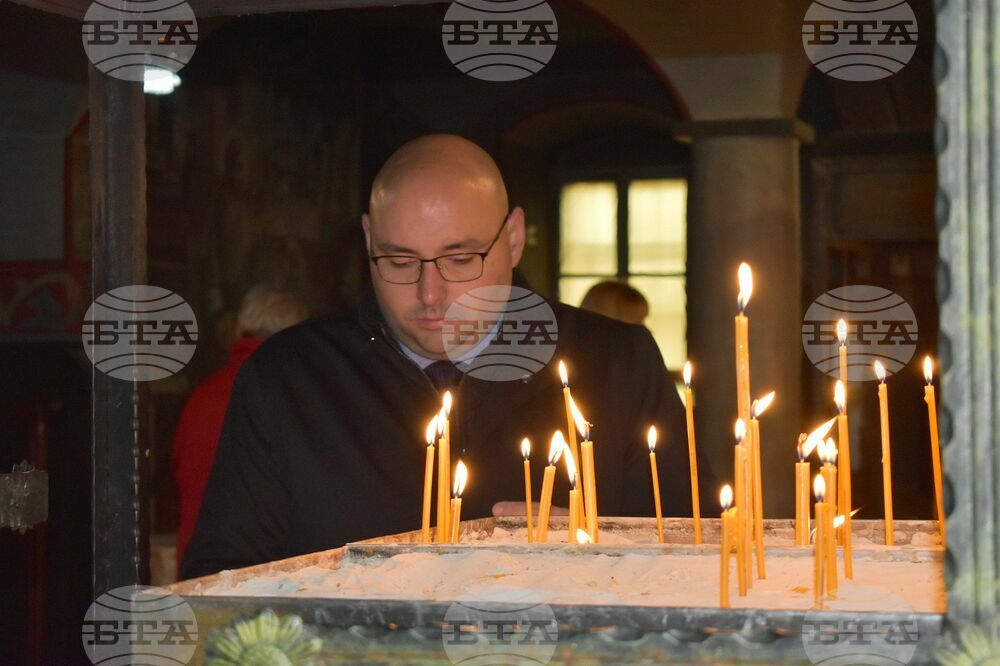Община Разград: Тивериополският епископ Тихон отслужи литургия за храмовия празник на църквата „Св. Николай Чудотворец“