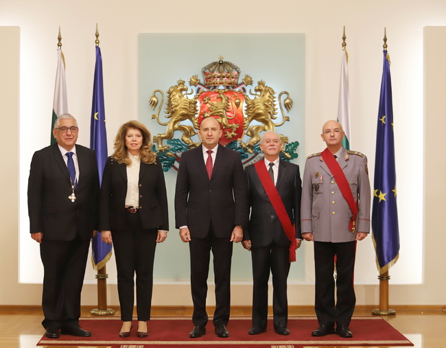 Началникът на ВМА бе удостоен с орден „За военна заслуга” I степен, с мечове