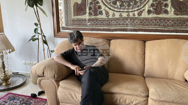 Протестите в Иран целят "да придвижат историята напред", заяви режисьорът Джафар Панахи