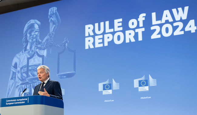 Бившият еврокомисар Дидие Рейндерс е разследван за произхода на 1 млн. евро, според местни медии