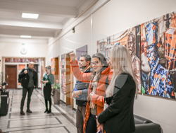 Снимка: Столична община - Стотици разгледаха изложбата Етюдите на София в сградата на Столичната община