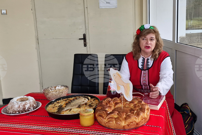 Село Ушинци - възстановка - обичай „Рибена черква”