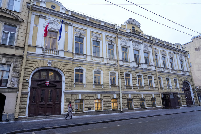 Полша не вижда основания за закриването на консулството й в руския град Иркутск, заяви говорител на външното министерство