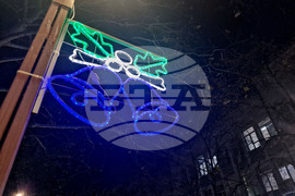 Търговище - коледна елха - светлини