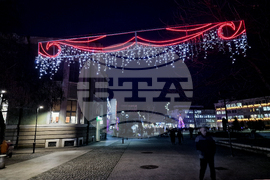 Търговище - коледна елха - светлини