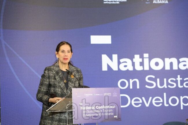 АТА: 11 милиона чуждестранни туристи за 11 месеца са посетили Албания