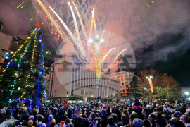  Хасково - коледно дърво - запалване на светлините