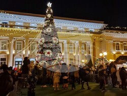 Перник - коледни светлини