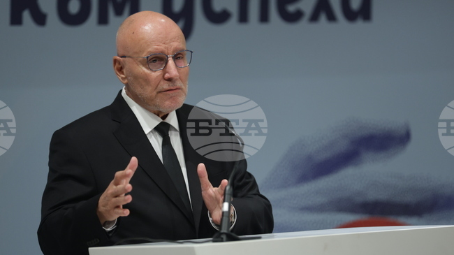 ЕЦБ трябва да е в готовност за действия, смята управителят на БНБ Димитър Радев