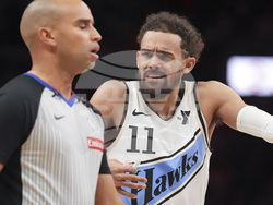 Lakers Hawks Basketball
