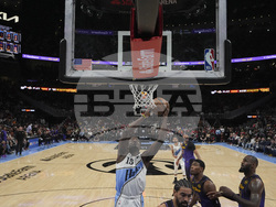 Lakers Hawks Basketball