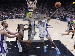 Kings Spurs Basketball