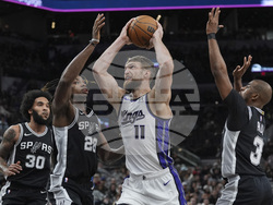 Kings Spurs Basketball