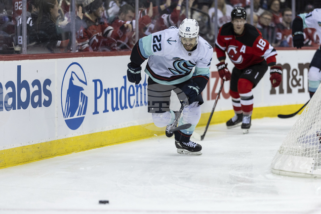 Ню Джърси се наложи над Сиатъл в Националната хокейна лига