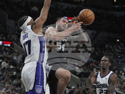 Kings Spurs Basketball