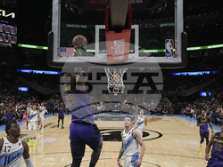 Lakers Hawks Basketball