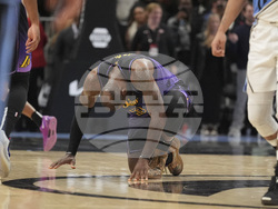 Lakers Hawks Basketball
